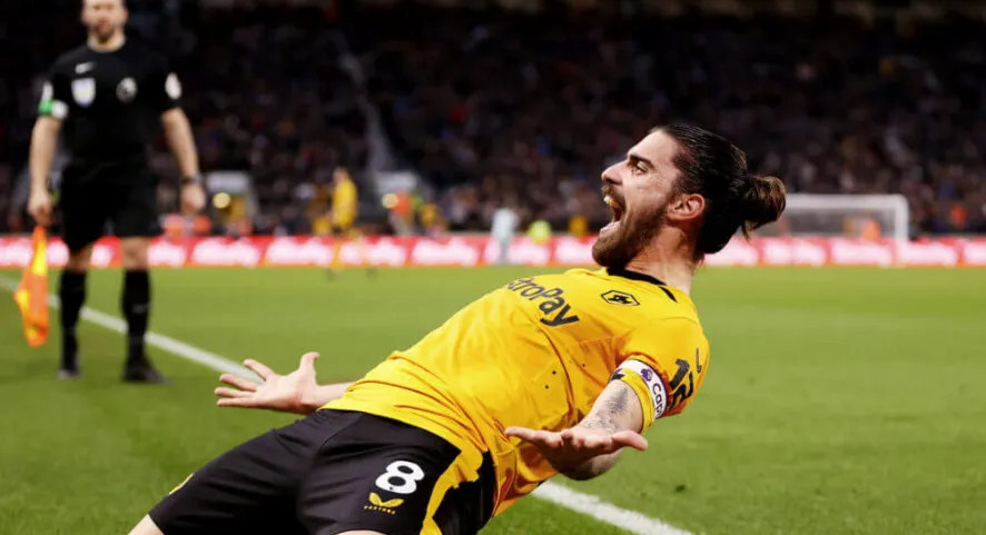 A Night of Drama and Debuts at Molineux